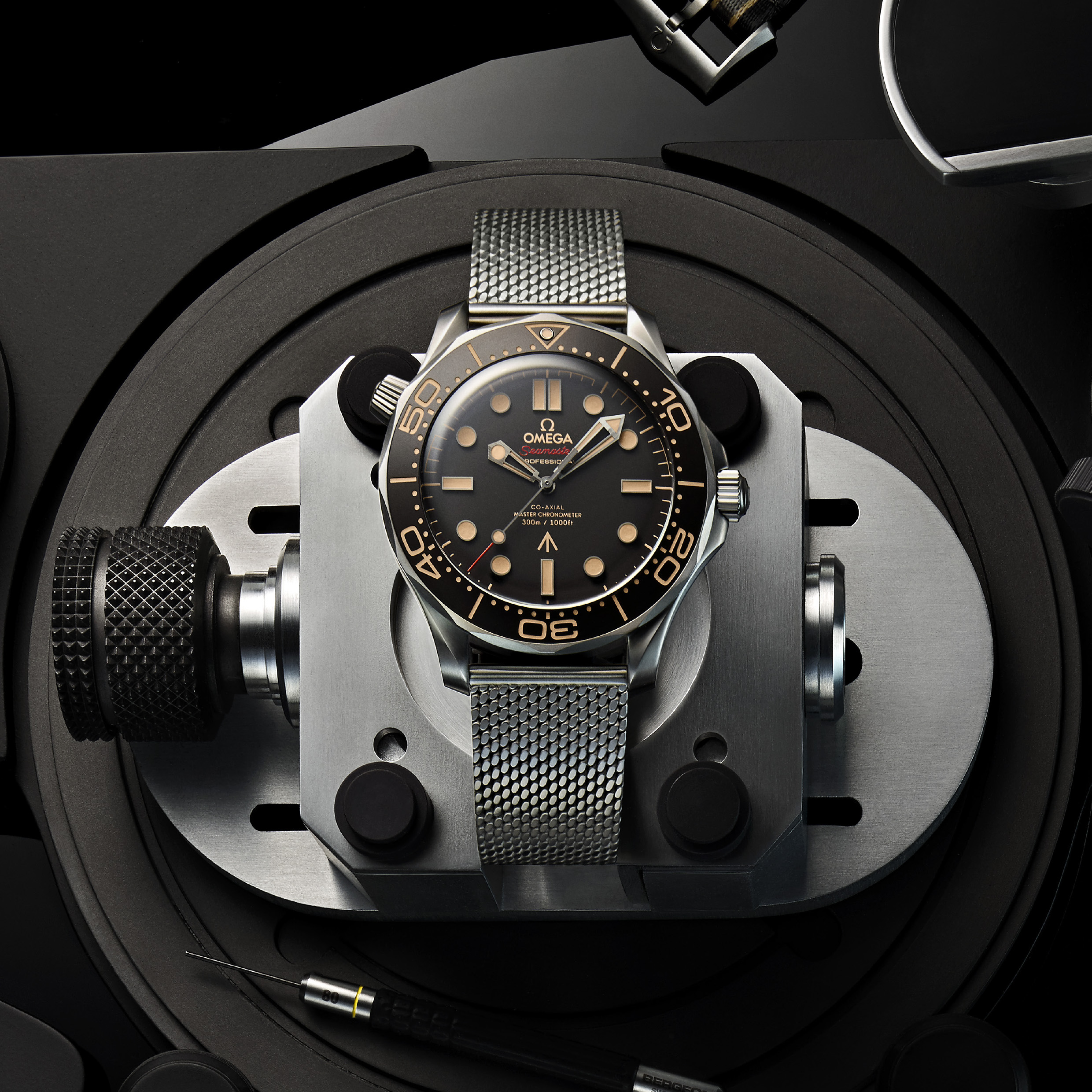 Omega Seamaster Diver 300M 007 Edition 