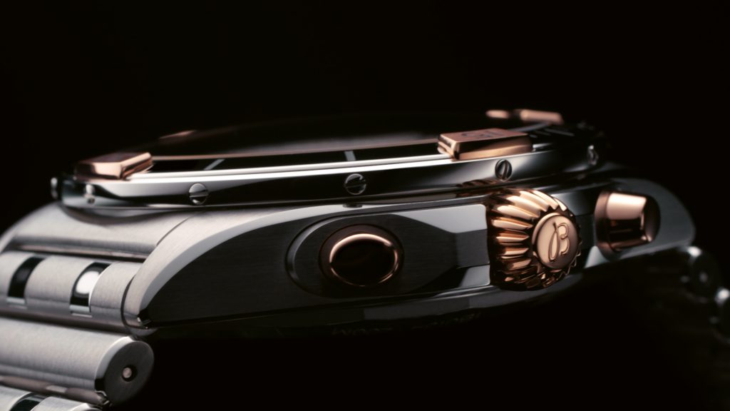 20 Detailed View Of The New Two Tone Chronomat S Bezel Case And Rouleaux Bracelet 1024x576